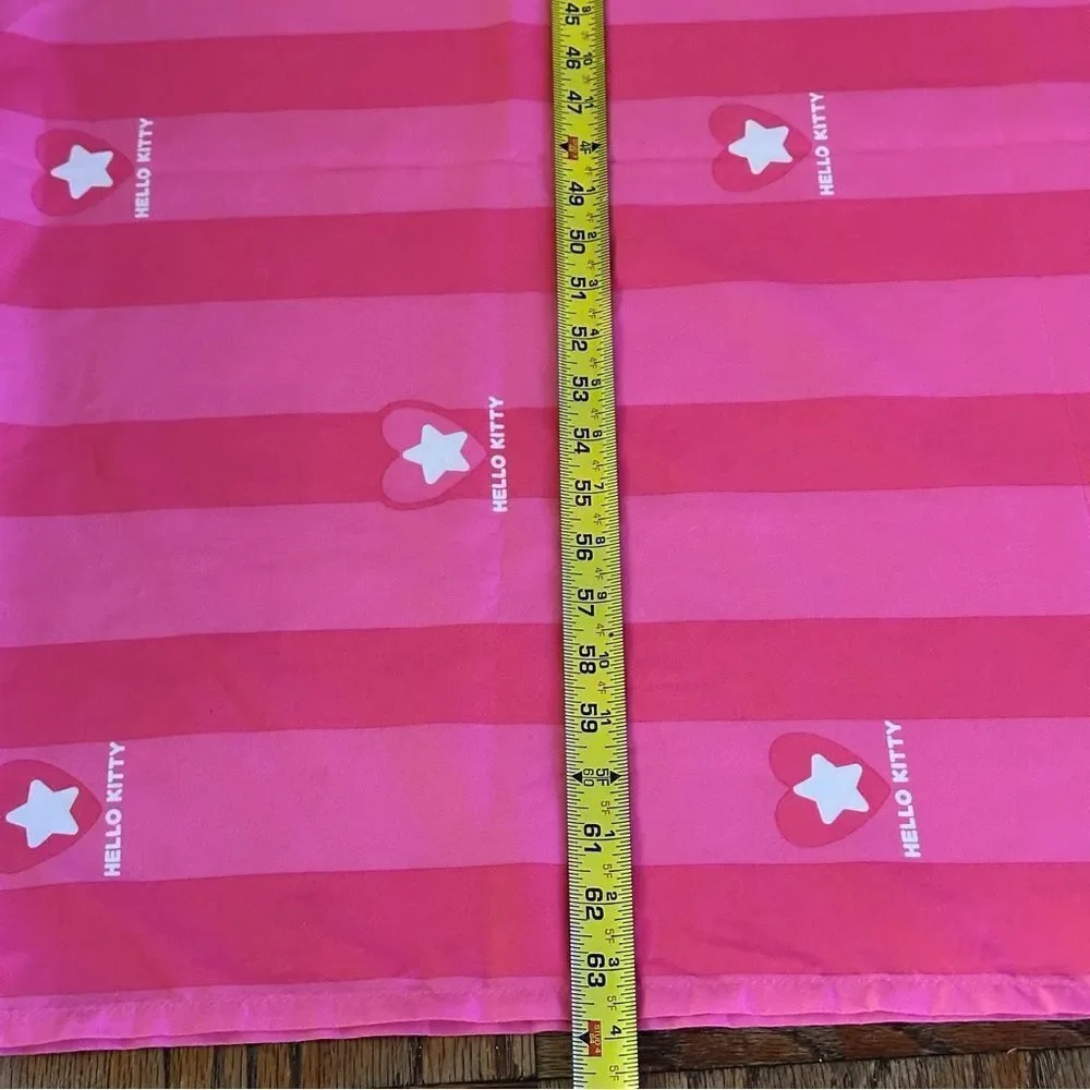 Hello Kitty Thin sheet 64” x 94”